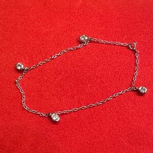 Elegant Silver Chain Bracelet with Crystal Accents